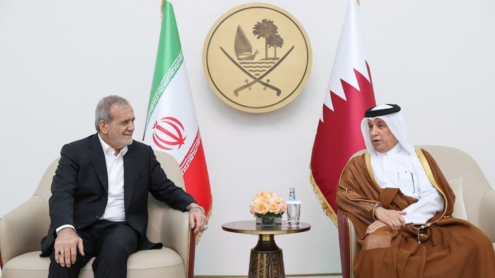 Qatar: Khu vực đang phối hợp để hạ nhiệt căng thẳng với Iran