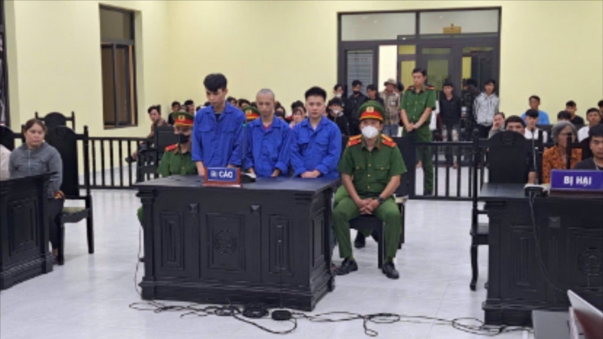 Gây án trên đường đi tìm đối thủ, 3 đối tượng lĩnh án