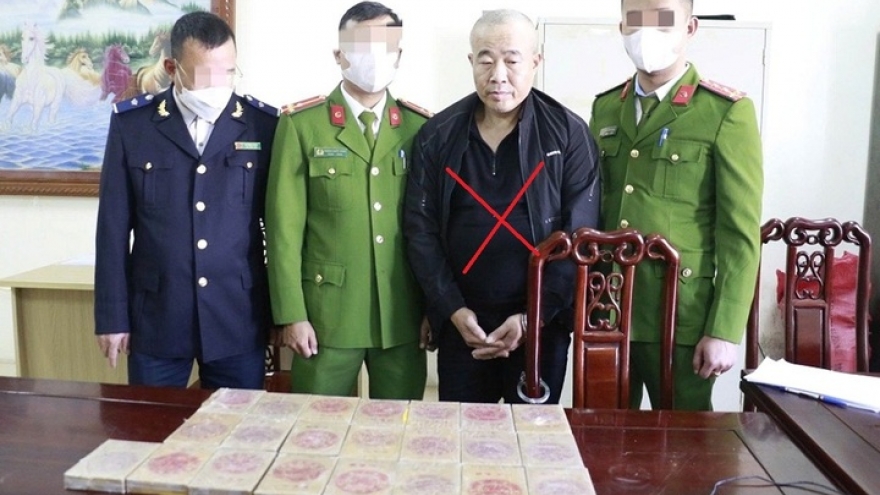 Triệt phá đường dây ma túy từ Lào về Việt Nam, thu 22 bánh heroin