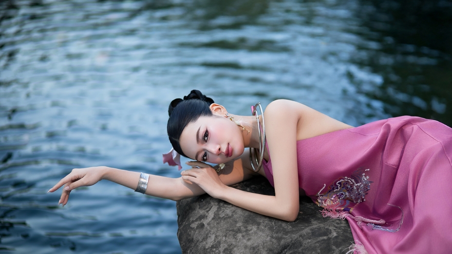 Diện yếm truyền thống, Á khôi Thanh Hương tôn vinh vẻ đẹp phụ nữ Việt