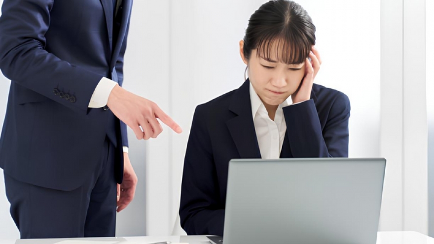 Tôi bị sếp nói phá hoại đoàn kết khi không tham gia văn nghệ cuối năm vì deadline