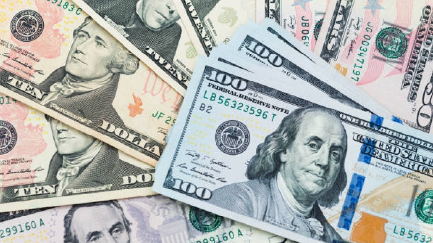 Tỷ giá USD hôm nay 5/2: Giá bán USD tự do tăng lên 26.700 đồng/USD