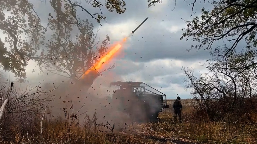 Khi bầu trời Ukraine trở thành “phòng thí nghiệm” của vũ khí hiện đại
