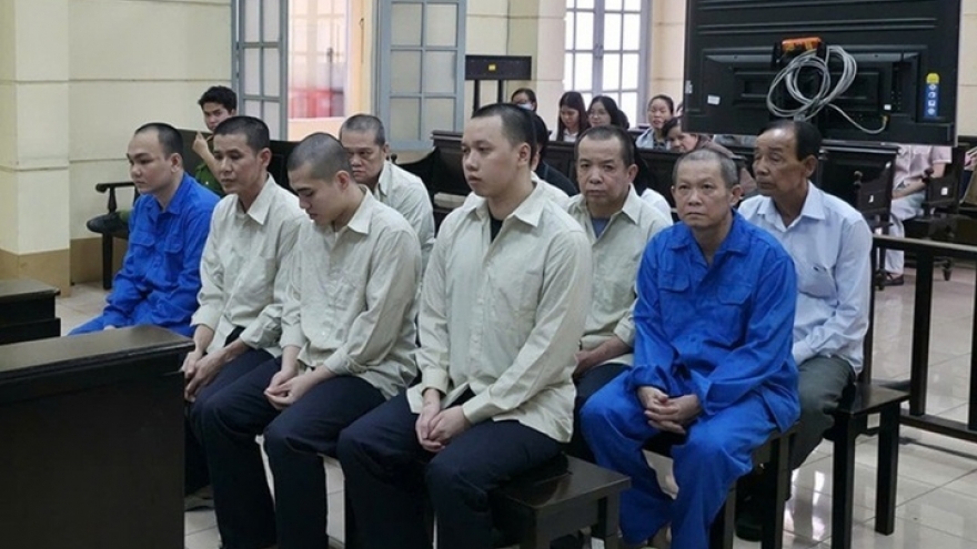 Nhóm khiêng quan tài dạo phố trước chợ Bến Thành lĩnh án