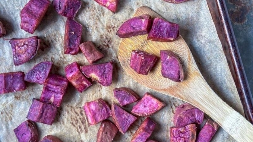 Việt Nam có thứ củ màu tím giá rẻ bèo, bổ dưỡng đủ đường lại ngừa cả ung thư