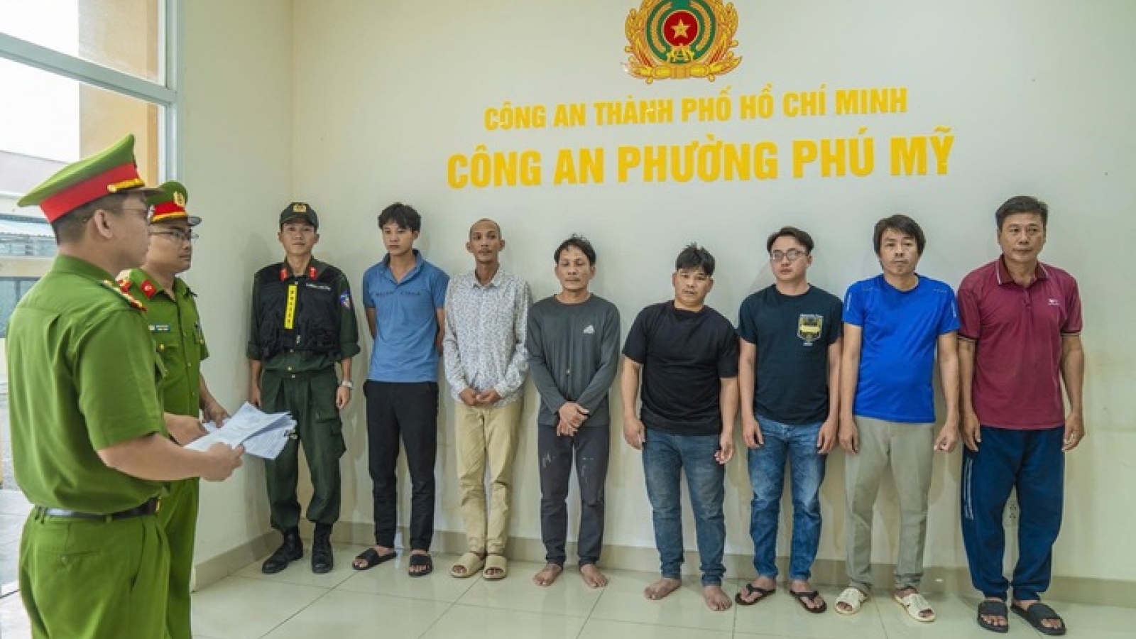 Khởi tố nhóm người dùng hung khí ẩu đả tại TP.HCM