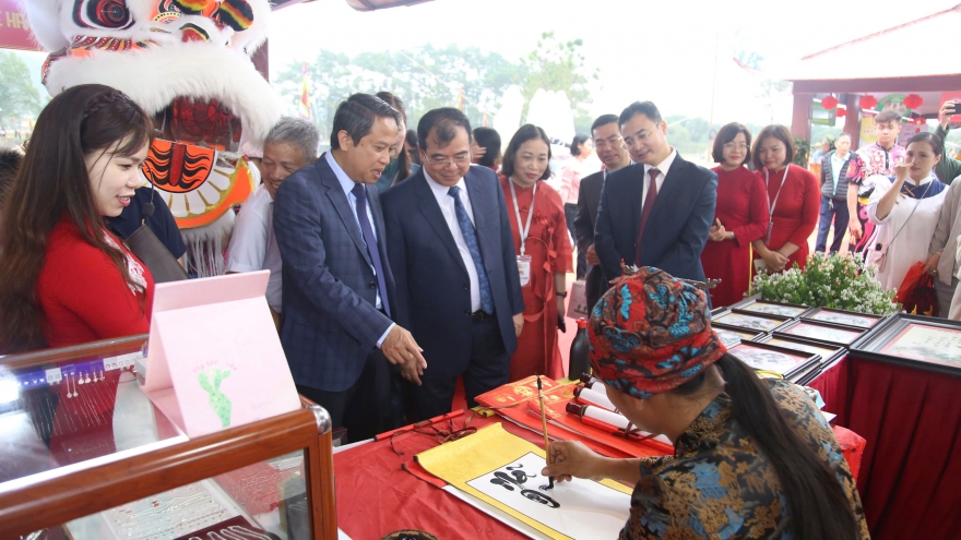 Hải Phòng quảng bá văn hóa, xúc tiến thương mại tại lễ hội Côn Sơn - Kiếp Bạc