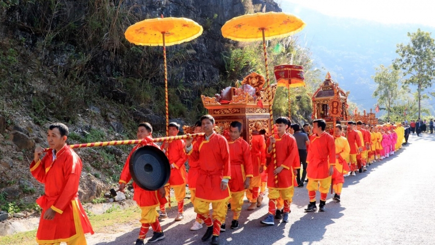 Nhiều hoạt động đặc sắc tại Lễ hội Đền thờ Vua Lê Thái Tổ ở Lai Châu