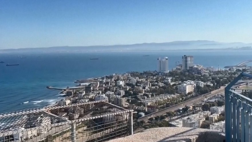 Khoảnh khắc còi báo động vang khắp Israel