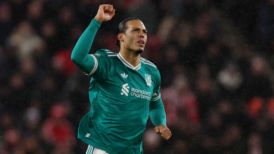 Kết quả bóng đá hôm nay 12/2: MU bị Liverpool áp sát