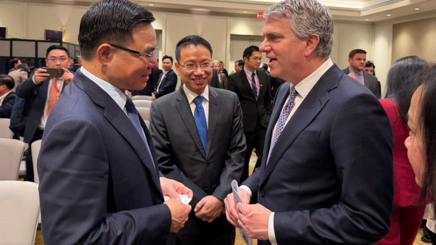 Vietnam, US step up dialogue to facilitate trade ties