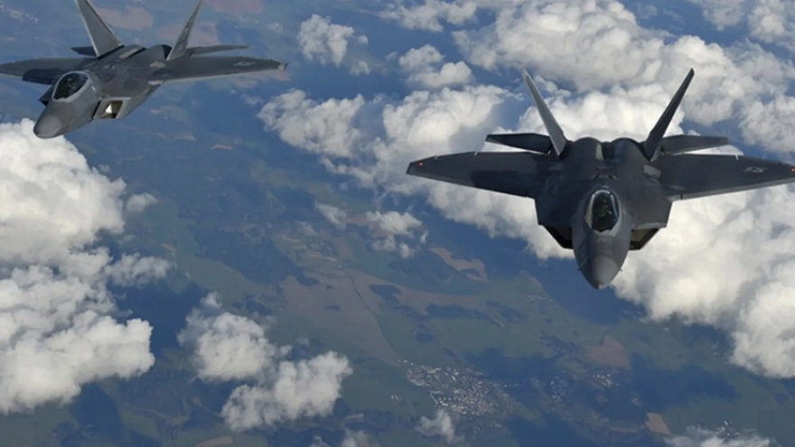 Mỹ triển khai tiêm kích tàng hình F-22 tới Israel, đặt Iran vào tầm ngắm
