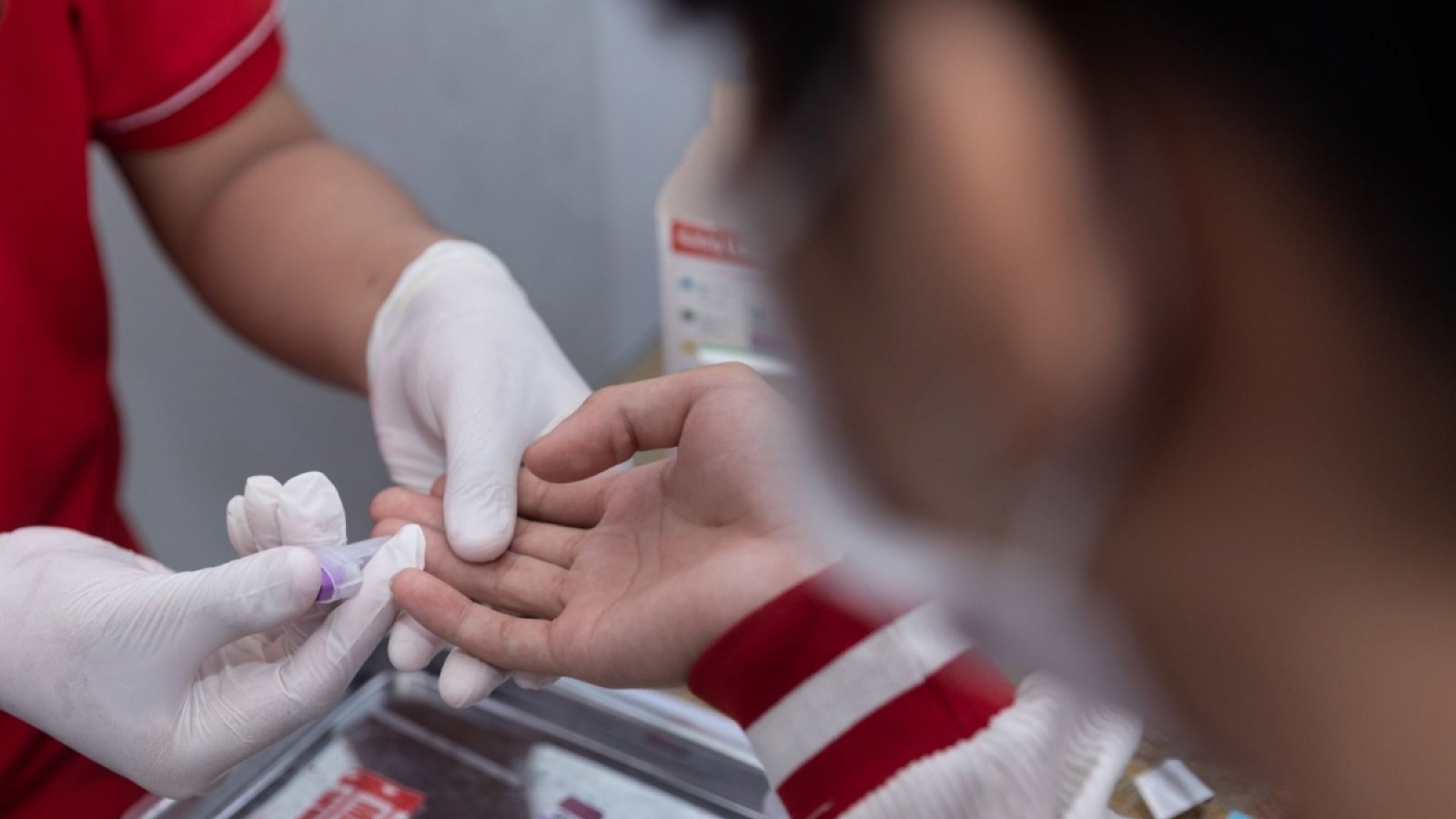 Hưng Yên lấy ý kiến về chính sách hỗ trợ người nhiễm HIV/AIDS
