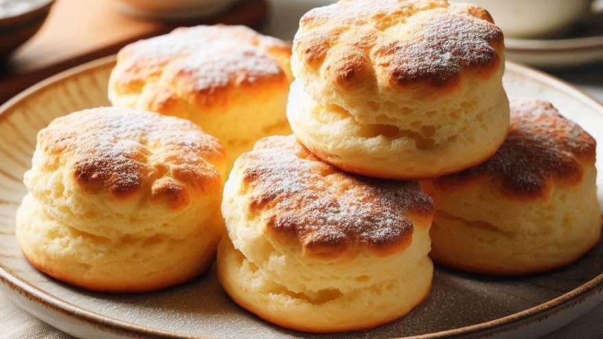 Nhập viện sau một năm giải tỏa stress bằng bánh ngọt, gà rán