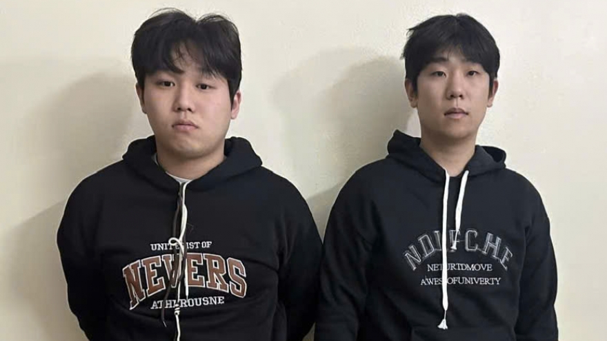 Nóng 24h: 2 đối tượng Interpol truy nã đỏ bị bắt ở Việt Nam