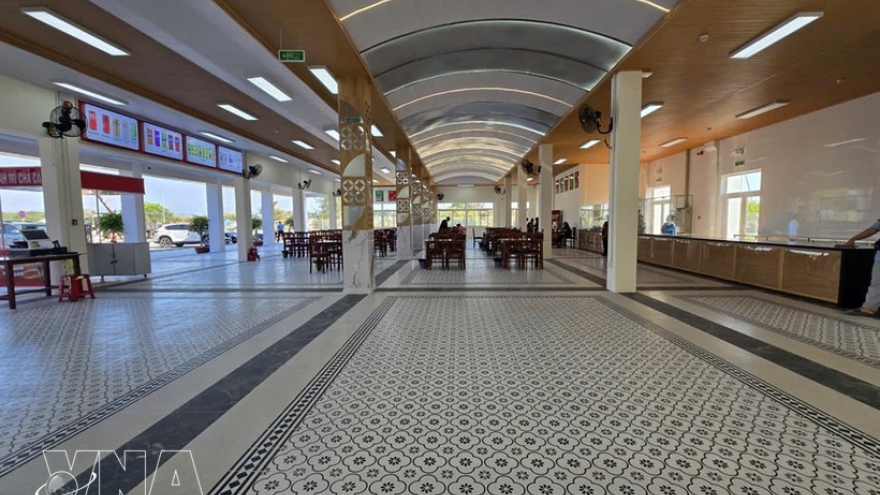 More expressway rest stops ready for Tet travel peak