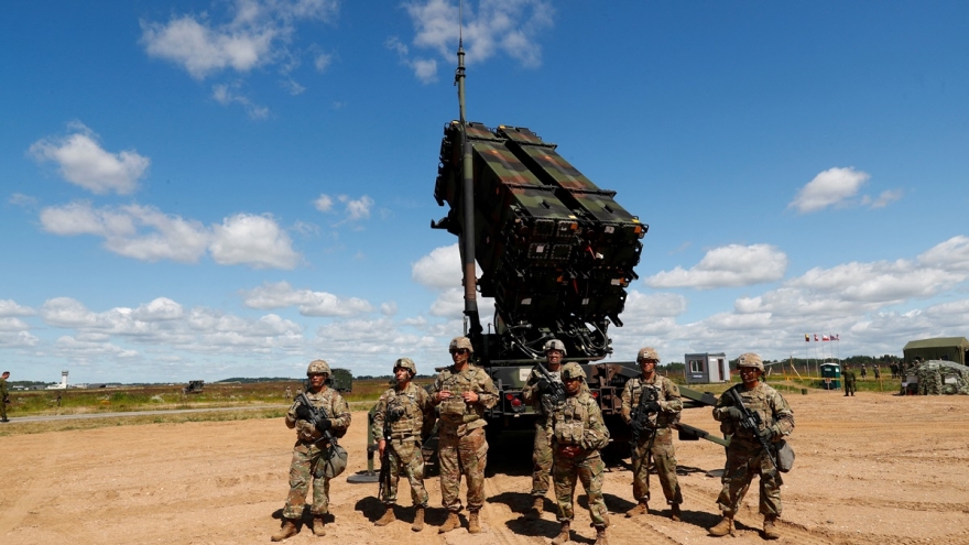 Mỹ đưa tên lửa Patriot lên bệ phóng tại căn cứ không quân lớn nhất Trung Đông