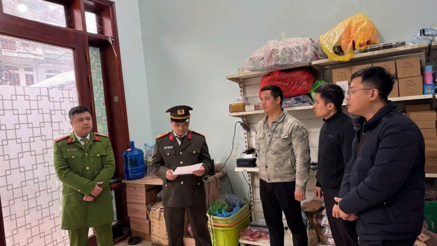 Phát hiện đường dây mua bán, tàng trữ trái phép 100 khẩu súng nén hơi