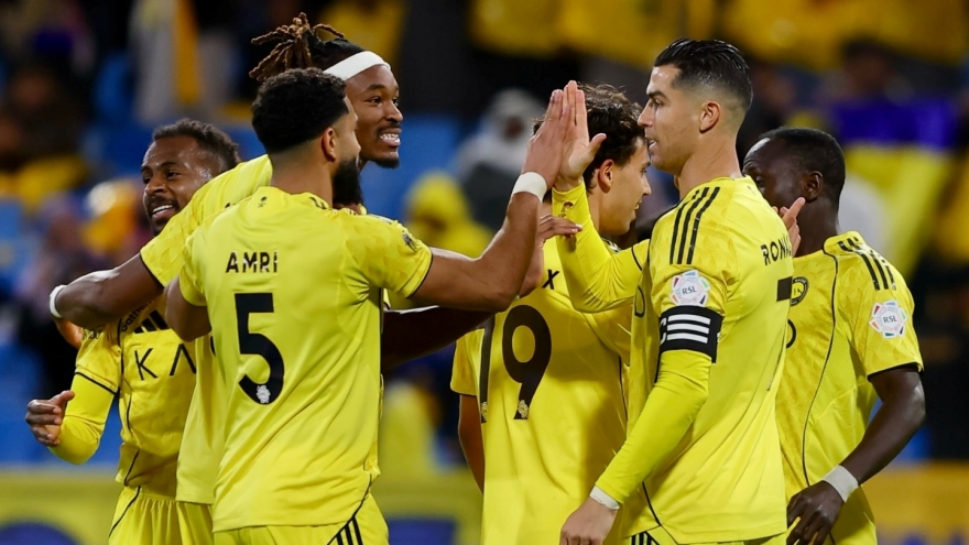 Ronaldo giúp Al Nassr thắng 5-0, tiến gần cột mốc 1000 bàn thắng