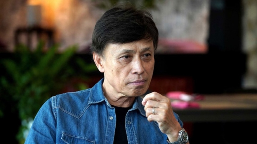 Nam danh ca vừa ly hôn ở tuổi U80: Đi hát từ 4 tuổi, từng điều trị ung thư