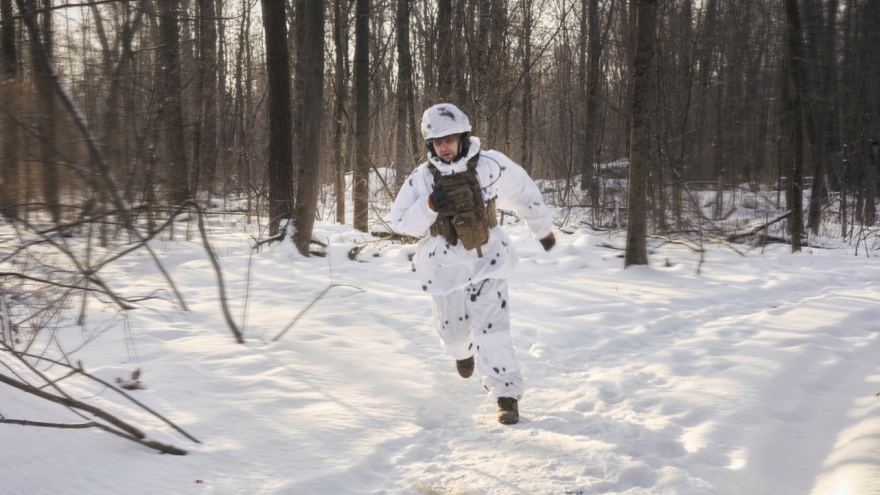 Thử thách khắc nghiệt của binh sỹ Ukraine: Sống sót trong chiến hào âm độ