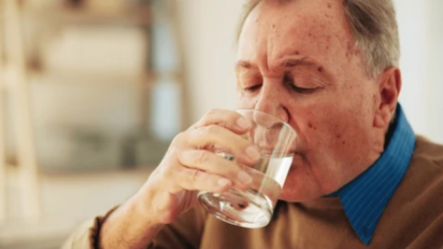 6 cách đơn giản giúp đào thải acid uric, giảm nguy cơ gout