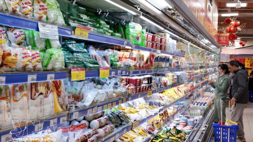 Market stable, supplies ample as Tet holiday ends