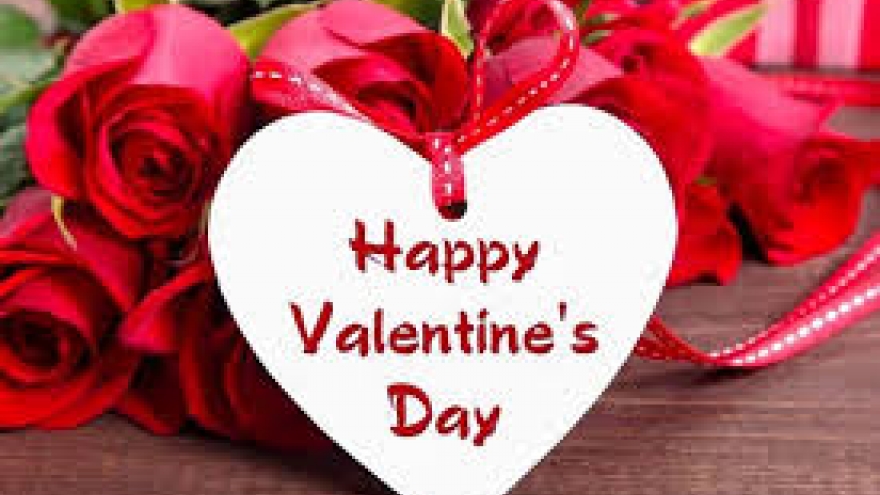 Valentine 14/2, nam tặng quà nữ hay nữ tặng nam?