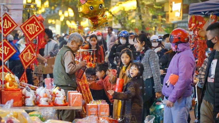 Thủ tướng yêu cầu chăm lo, hỗ trợ nhân dân, bảo đảm "mọi người, mọi nhà đều có Tết"