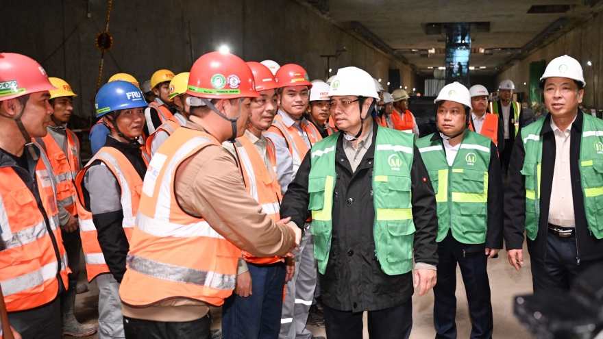 Thủ tướng kiểm tra dự án tuyến đường sắt đô thị Hà Nội đoạn Nhổn- Ga Hà Nội