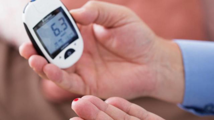 Người tiểu đường ăn Tết thế nào để tránh “vọt” đường huyết?