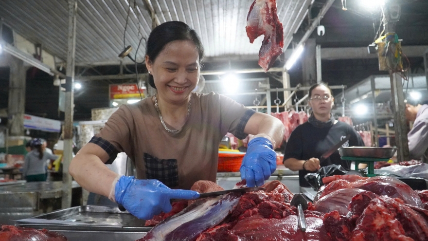 Hơn 15.000 tấn thịt phục vụ Tết, Cần Thơ siết chặt kiểm soát giết mổ