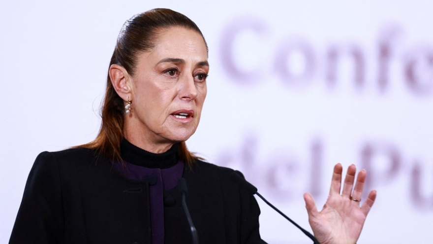 Bạo lực bùng phát khắp Mexico sau khi trùm ma tuý bị tiêu diệt