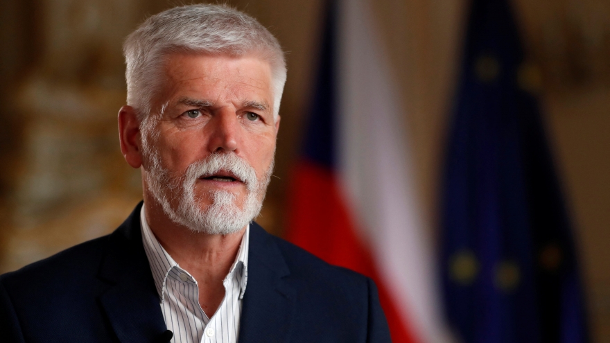 Châu Âu chưa đủ khả năng thay thế vai trò của Mỹ trong hệ thống phòng thủ của NATO