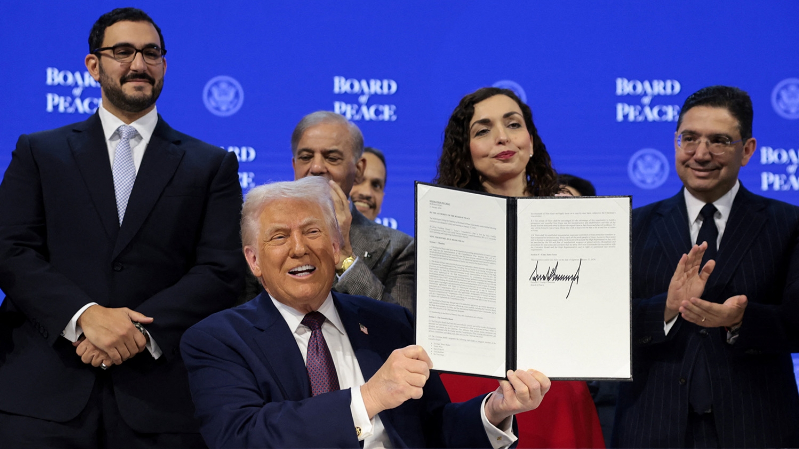 Ông Trump sắp công bố quỹ tái thiết tỷ USD và lực lượng ổn định cho Gaza