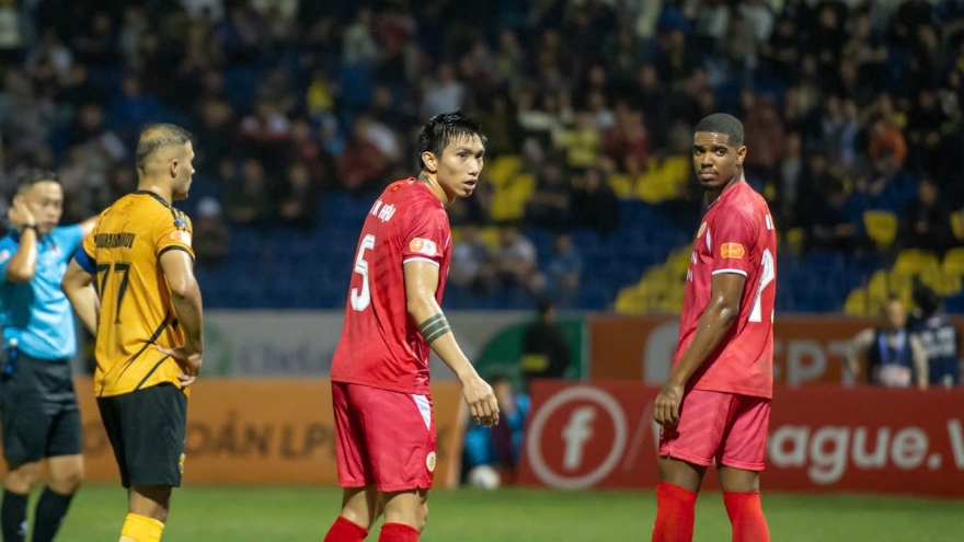 Văn Hậu nhắn nhủ HLV Kim Sang Sik sau khi ghi bàn từ giữa sân