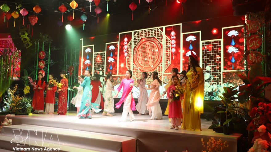 Tet celebrations among overseas Vietnamese strengthen community bonds