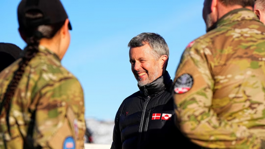 Vua Đan Mạch thăm Greenland giữa căng thẳng với Mỹ