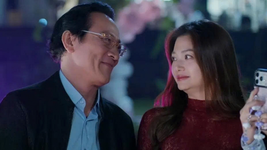 Gia đình trái dấu tập cuối: Ông Phi - bà Ánh hàn gắn, Đức cầu hôn Vân