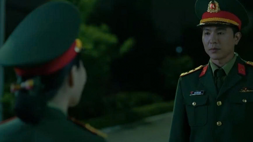 Không giới hạn tập 14: Kiên chờ Lam Anh đi làm về muộn, mời đi ăn đặc sản