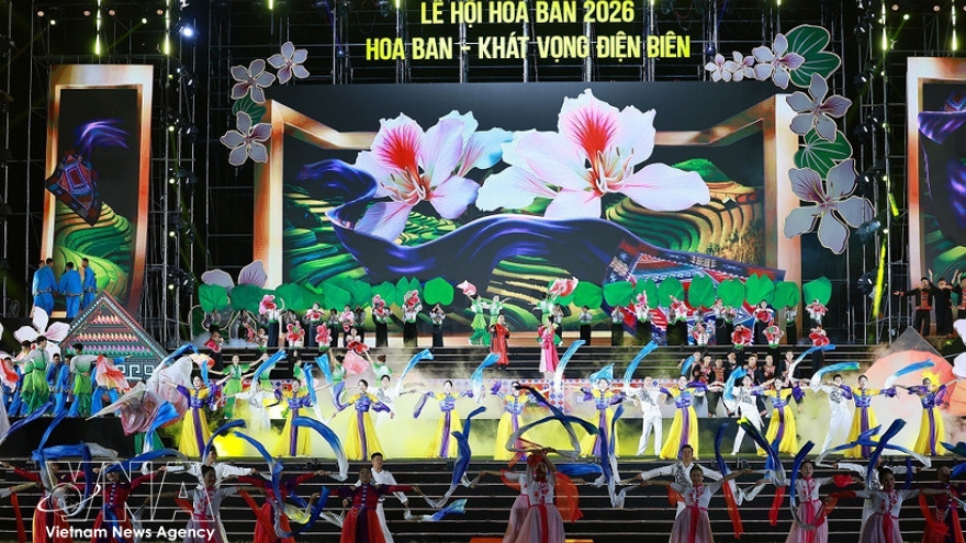 Government leader attends Ban Flower Festival 2026 in Dien Bien province