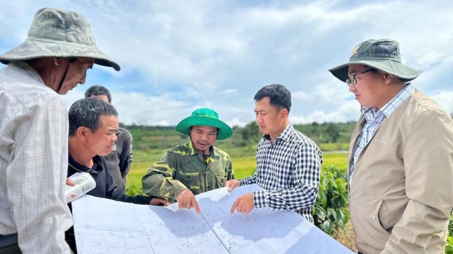 Khẩn trương bàn giao mặt bằng Dự án cao tốc Quy Nhơn - Pleiku