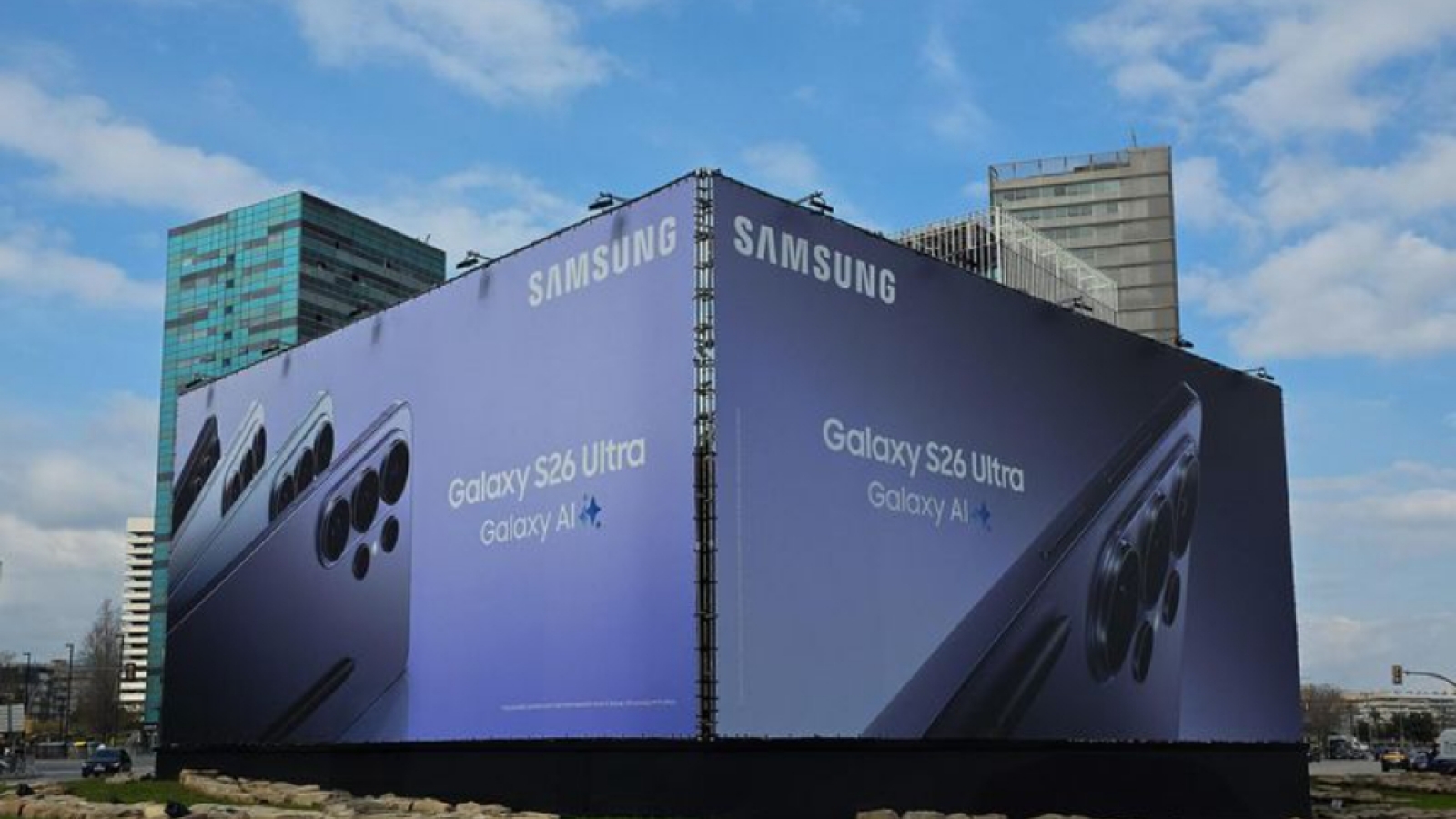 Công nhân Samsung lo mất việc vì nhà máy sản xuất tự vận hành bằng AI