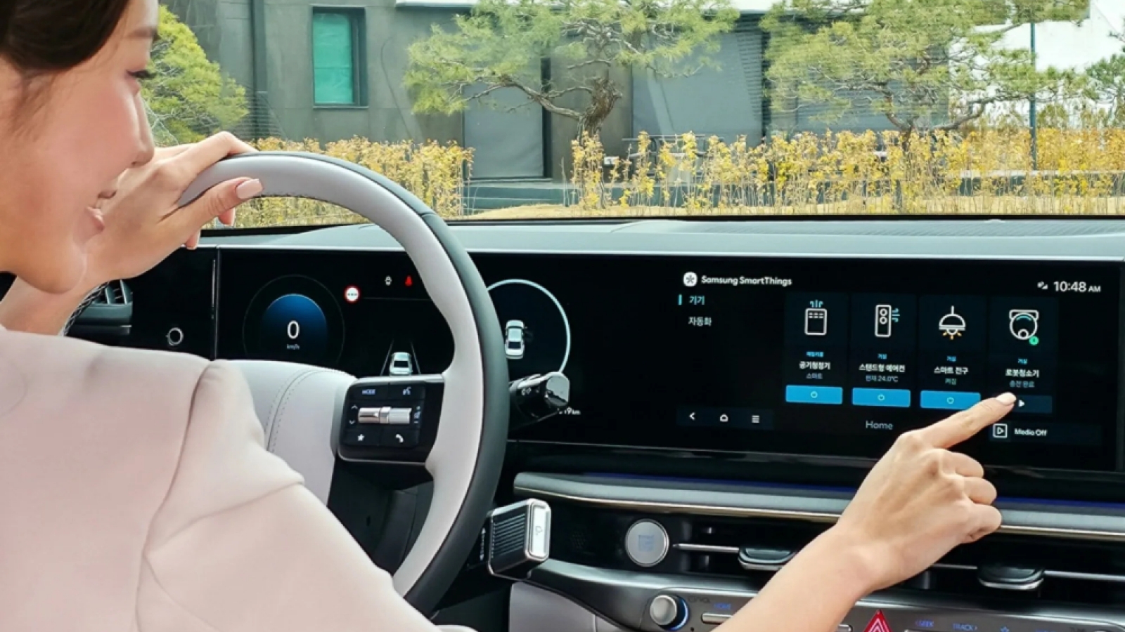 Ngồi xe Hyundai hoặc KIA điều khiển thiết bị smarthome Samsung