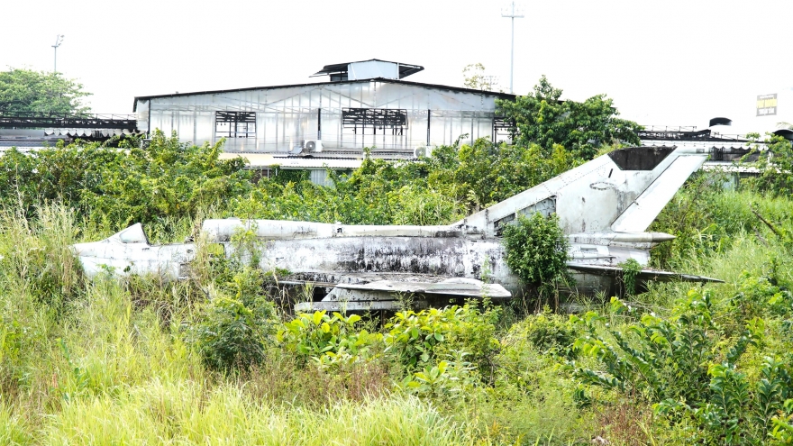 Cà Mau “tìm chủ” chiếc máy bay chiến đấu MiG-21