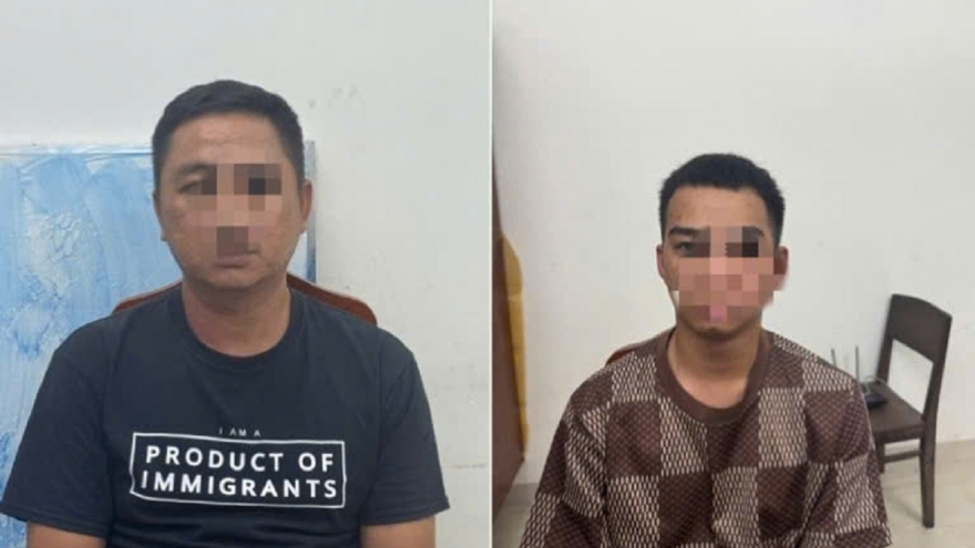 Tạm giam 2 đối tượng vận chuyển trái phép hơn 2kg ma túy