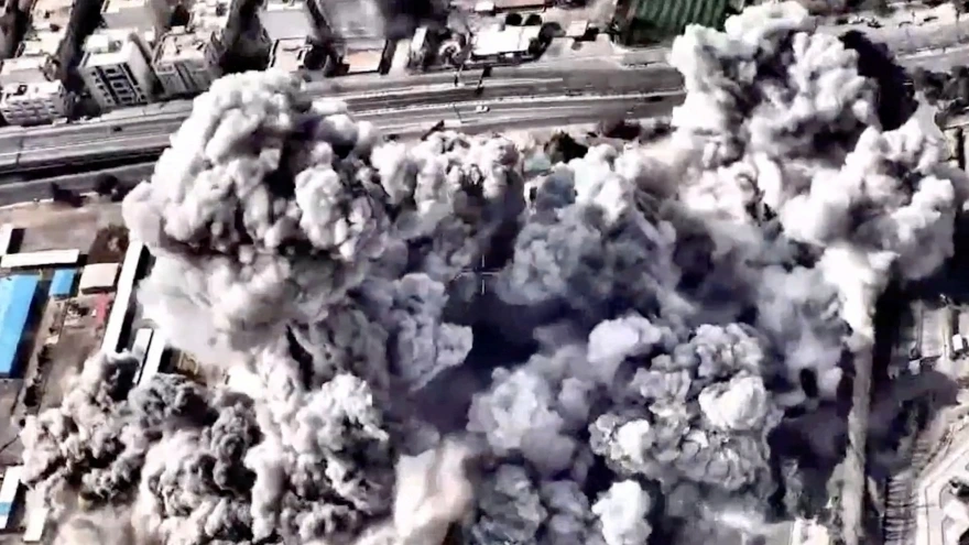 Iran phóng hơn 700 tên lửa và UAV vào UAE, tập kích tàu sân bay Mỹ