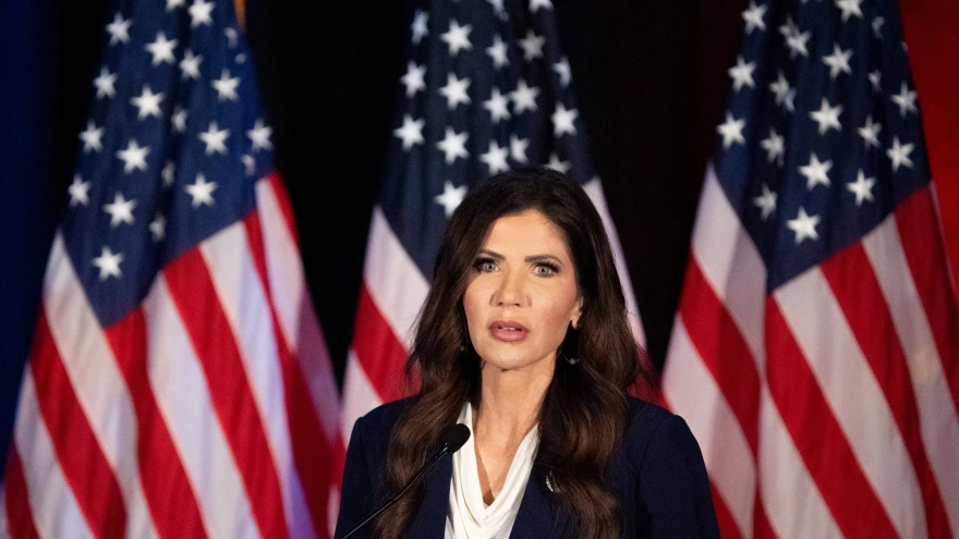 Ông Trump đề cử người thay thế Bộ trưởng An ninh Nội địa Kristi Noem