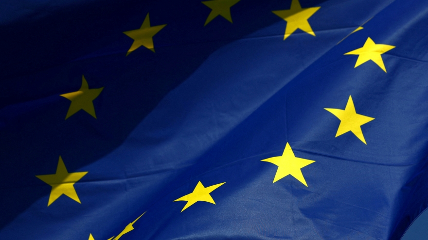 Mắc kẹt giữa 2 cuộc chiến, EU loay hoay tìm đồng thuận