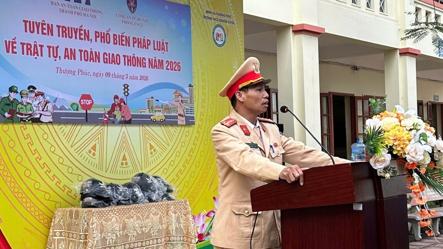 Tuyên truyền an toàn giao thông cho học sinh Trường THCS Nghiêm Xuyên